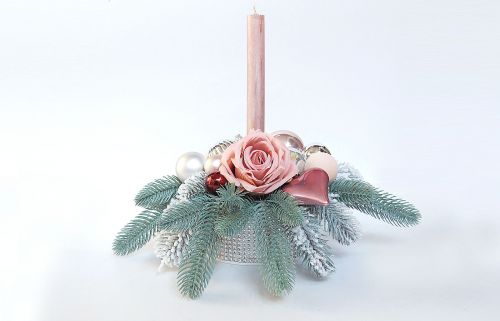 Композиція з рожевою свічкою та трояндою - фото 1