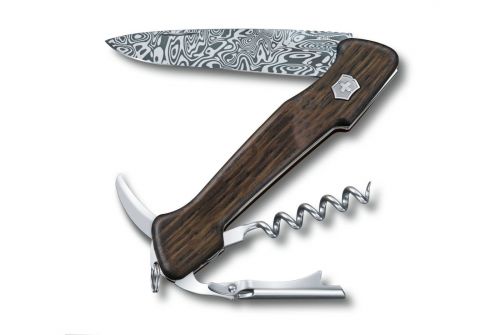 Многофункциональный нож VICTORINOX WINE MASTER Damast, 130 мм, 6 предметов, дуб, чехол (Lim.Ed.6000) (Vx09701.J19) - фото 1
